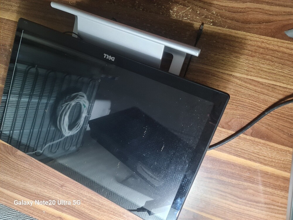 2 Dell monitors sold together - 5