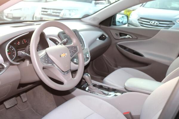 Chevrolet Malibu - LS  2018 - 8
