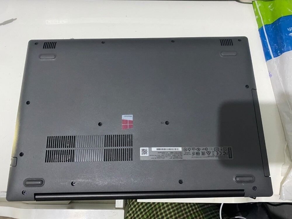 Lenovo - 2