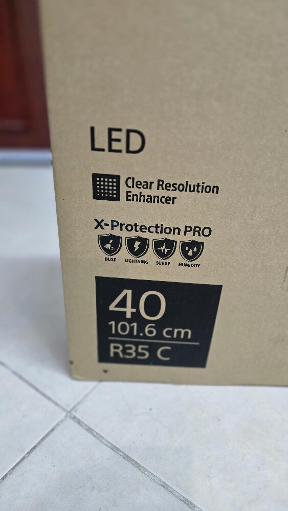 SONY 40" NOT SMART - 3