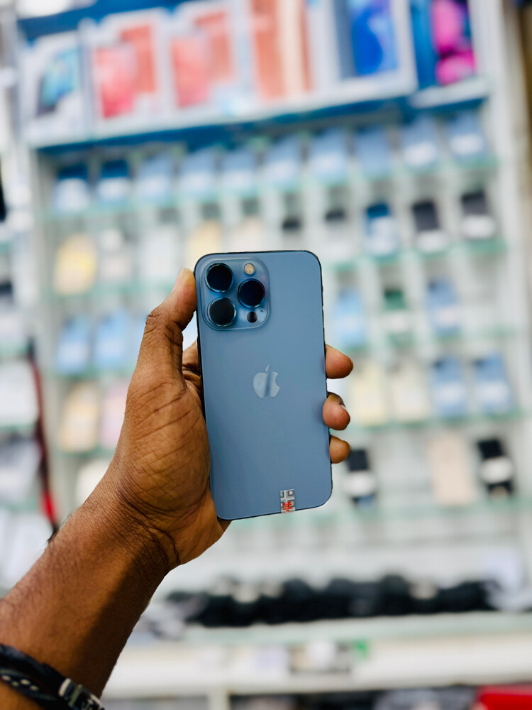 iPhone 13 Pro  - 4