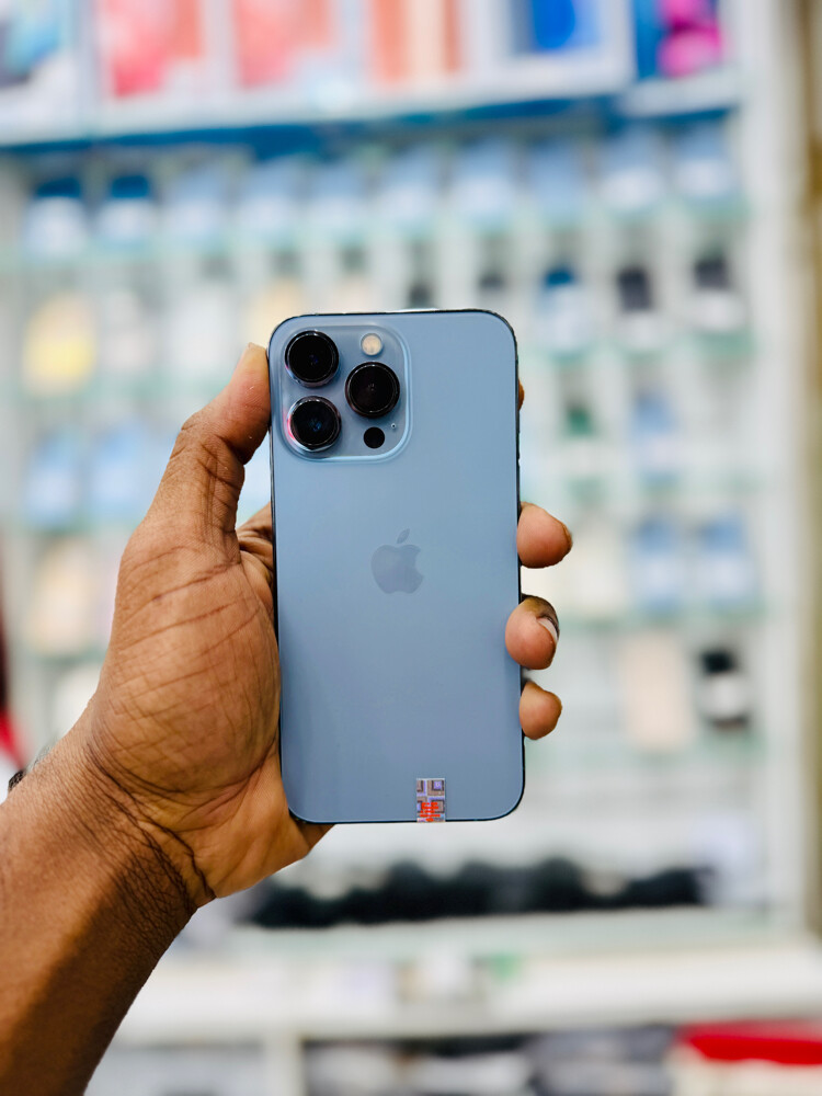 iPhone 13 Pro  - 3