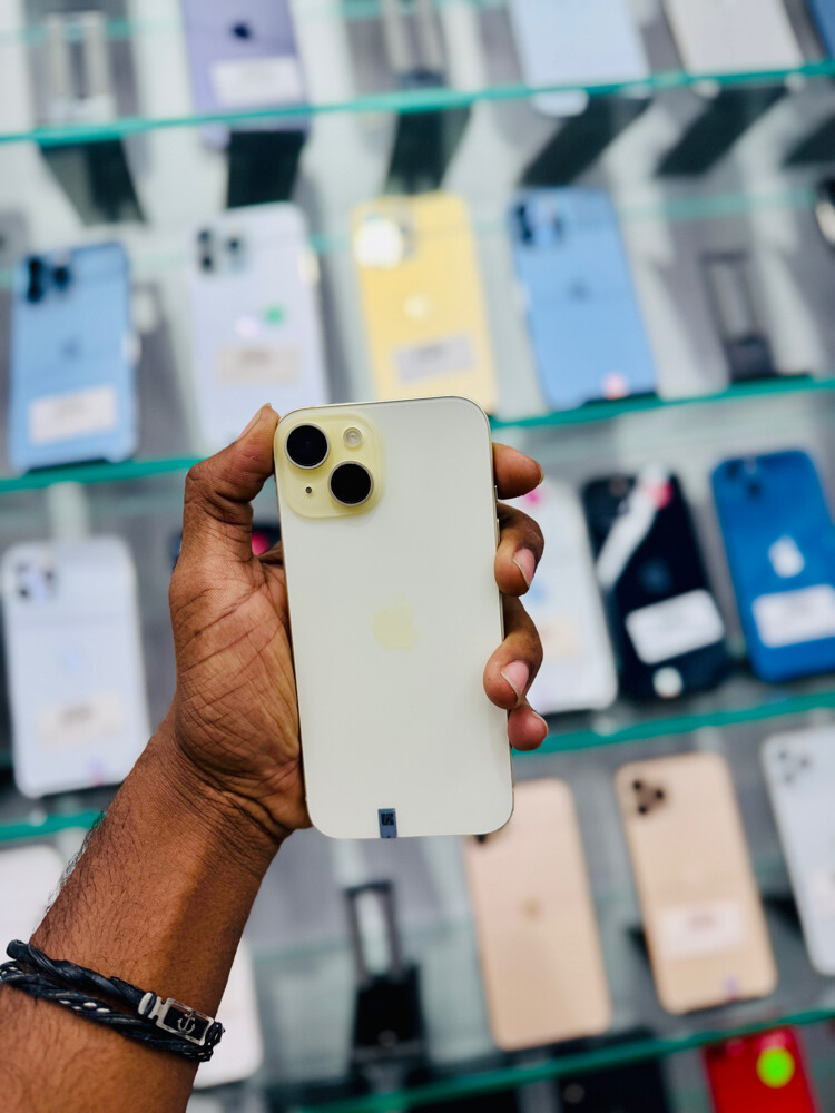 iPhone 15  - 7