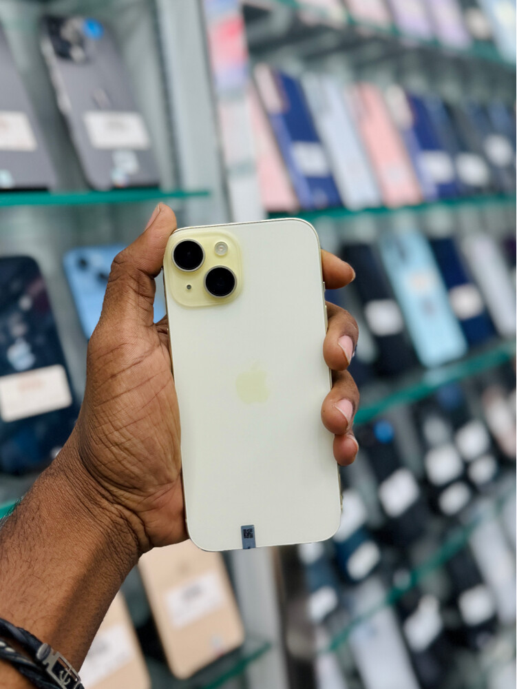 iPhone 15  - 1