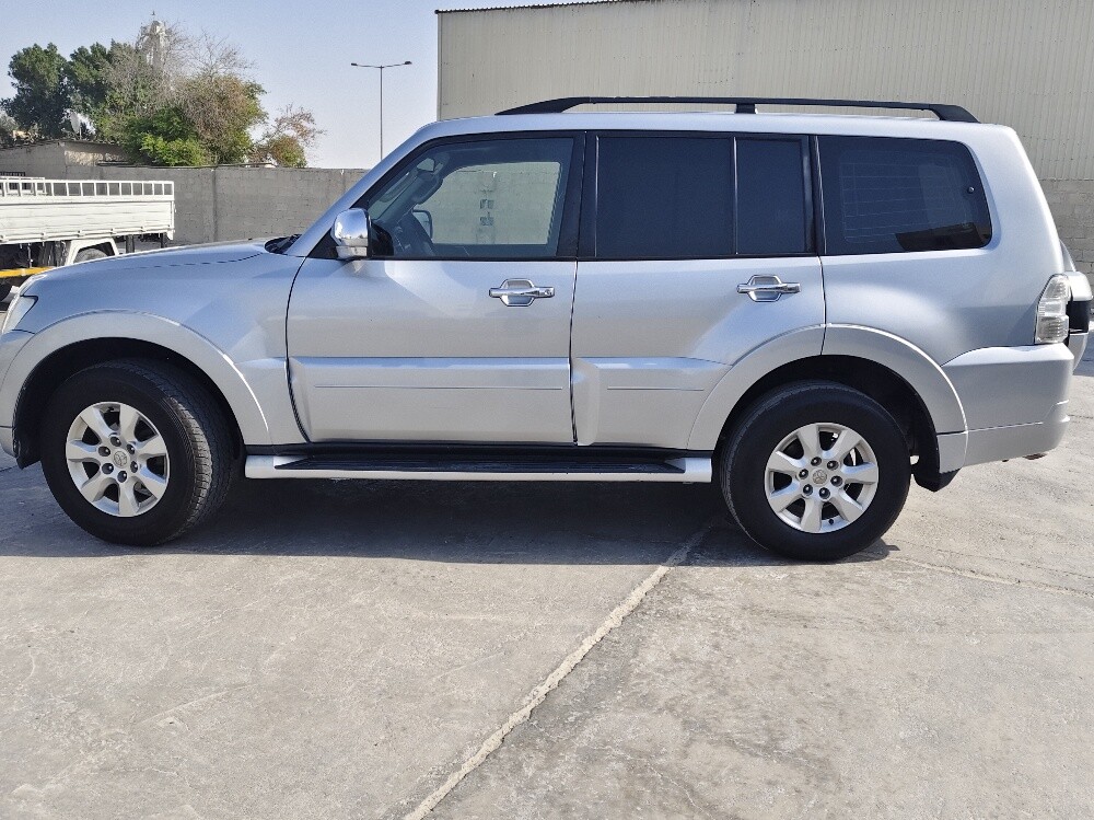 Mitsubishi      Pajero    2016 - 20