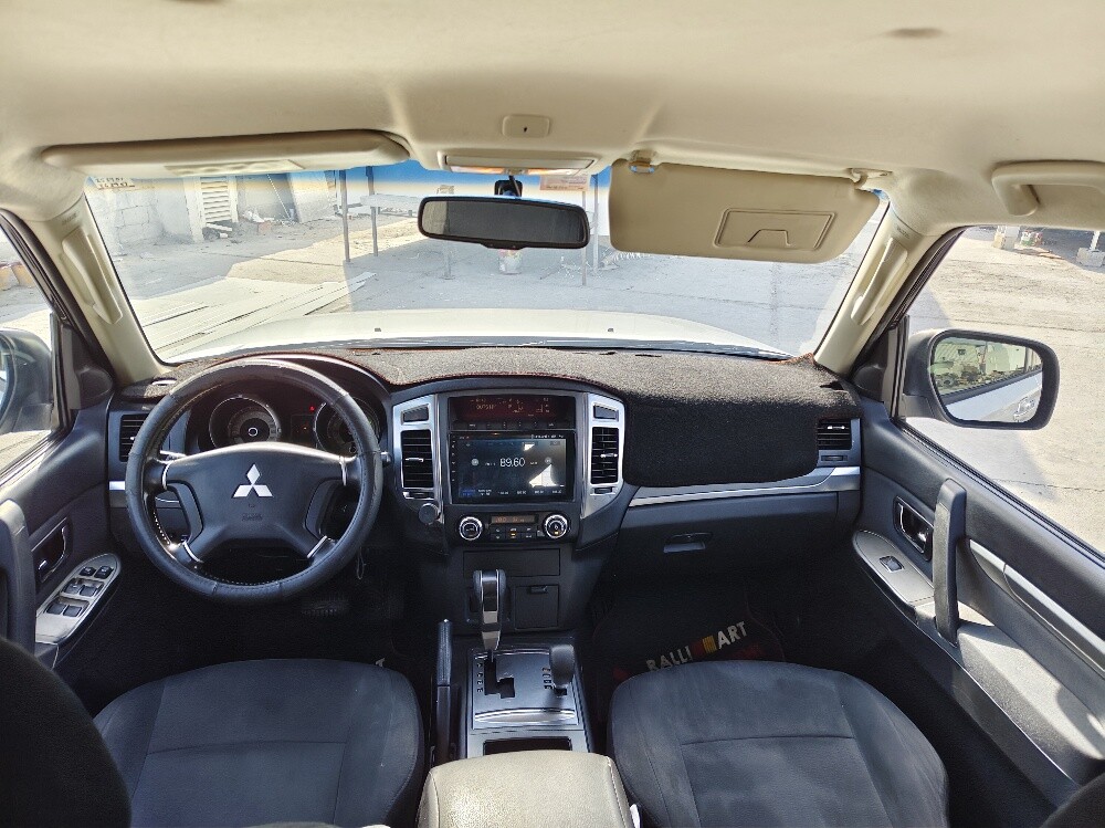 Mitsubishi      Pajero    2016 - 11