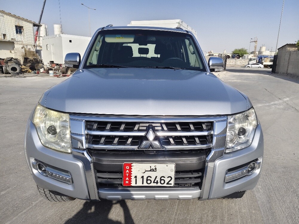Mitsubishi      Pajero    2016 - 5