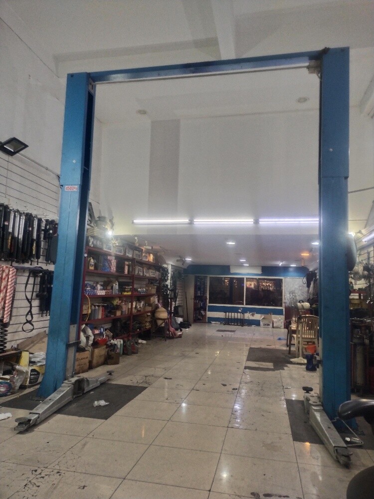 shop for sale - 3