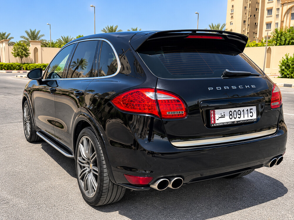 Porche Cayenne S - 6
