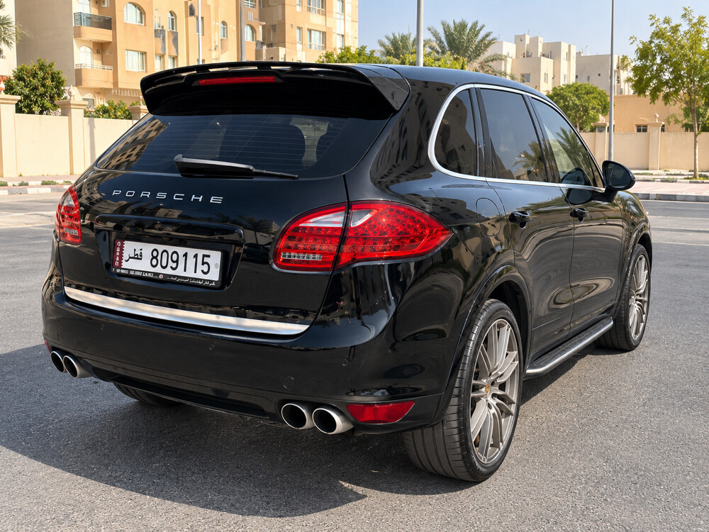 Porche Cayenne S - 3
