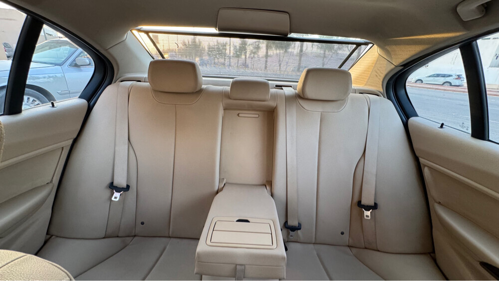 BMW 320I (F30) - 14