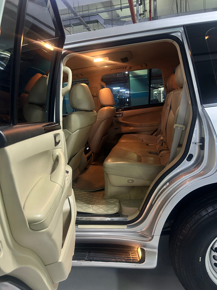 Lexus LX 570 2011 - 5