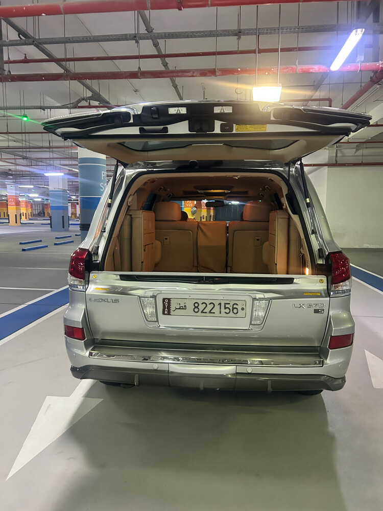 Lexus LX 570 2011 - 9