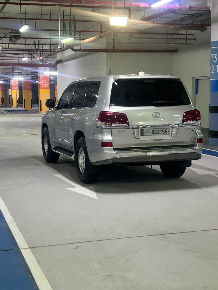 Lexus LX 570 2011 - 6