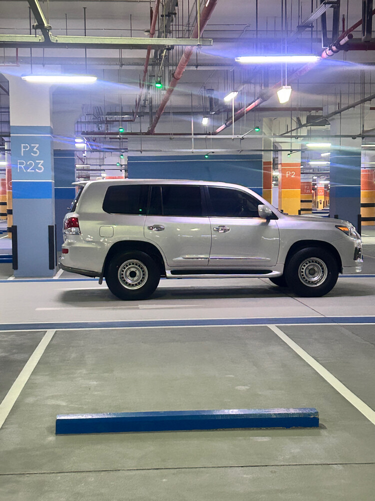 Lexus LX 570 2011 - 3