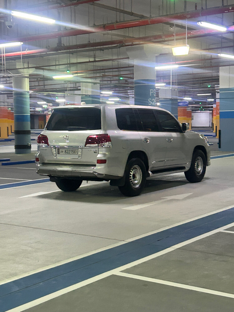 Lexus LX 570 2011 - 5