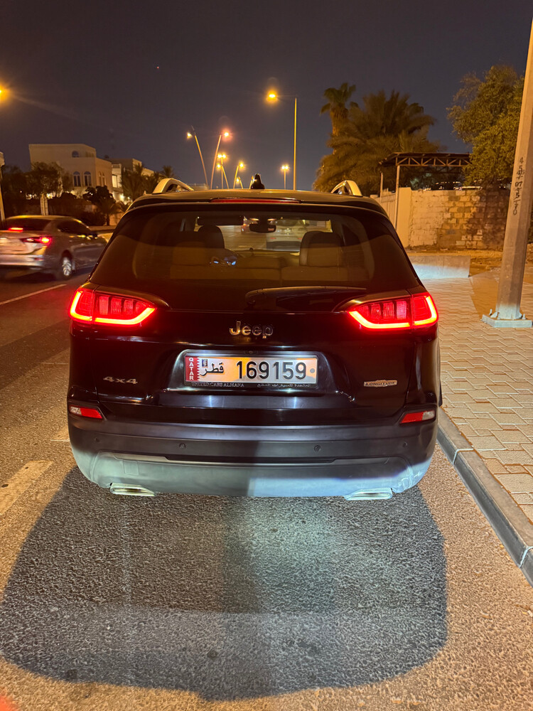 جيب شروكي 4*4 - 8