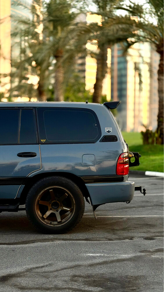 LANDCRUISER VXR 2000 - 1