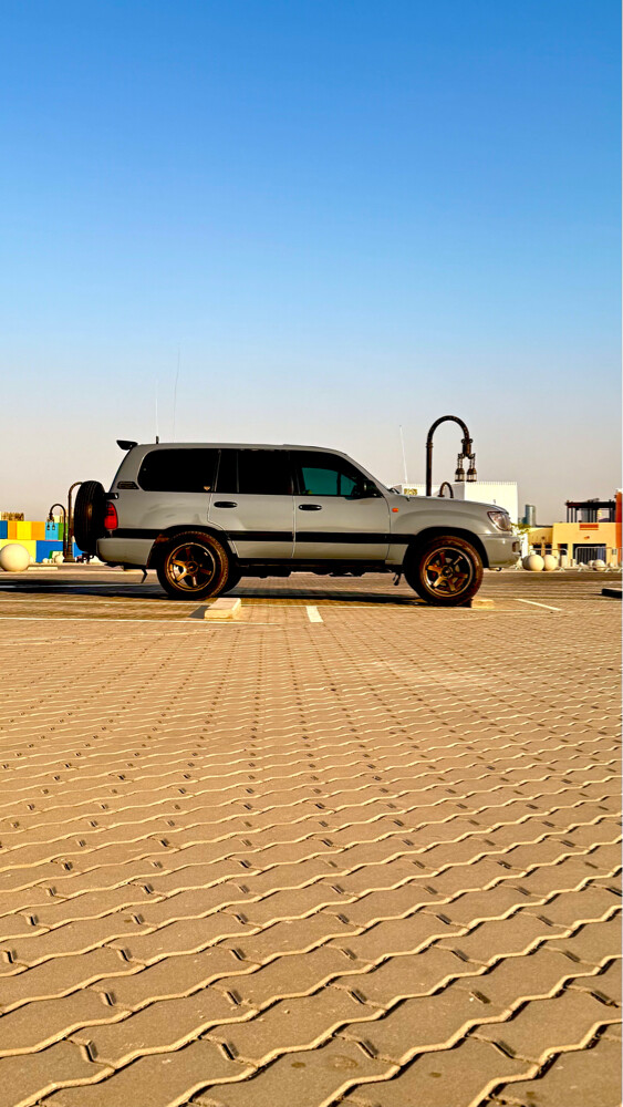 LANDCRUISER VXR 2000 - 3
