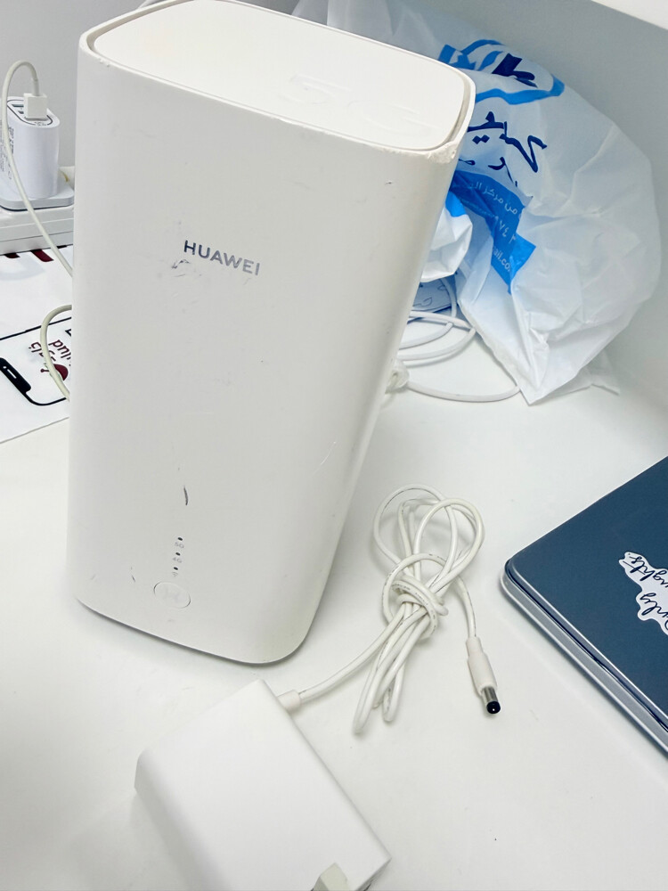 HUAWEI 5G & 4G router , simcard all - 3