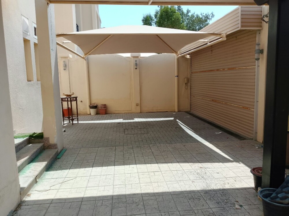 للايجار فيلا سكني في المعموره - 15