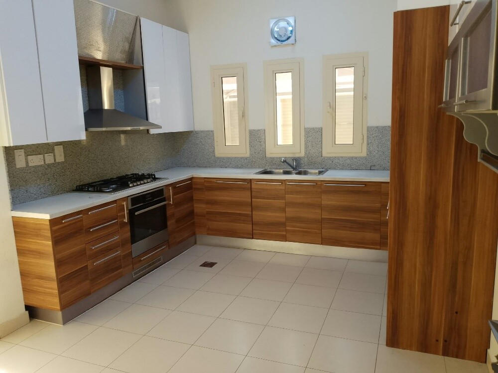 للايجار فيلا سكني في المعموره - 6