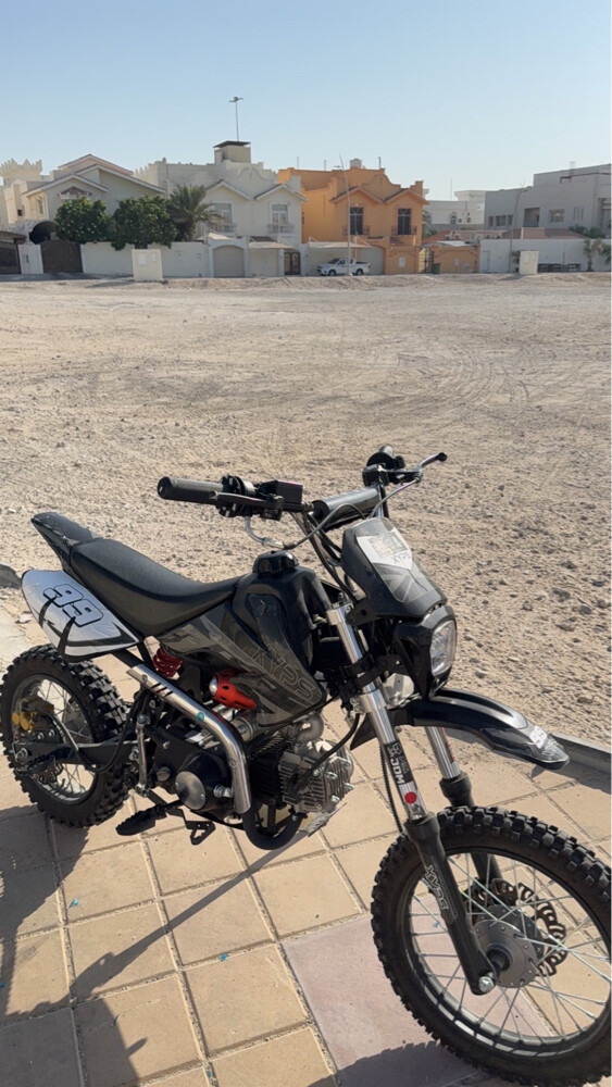 125CC Chinese 4-stroke dirtbike - 1