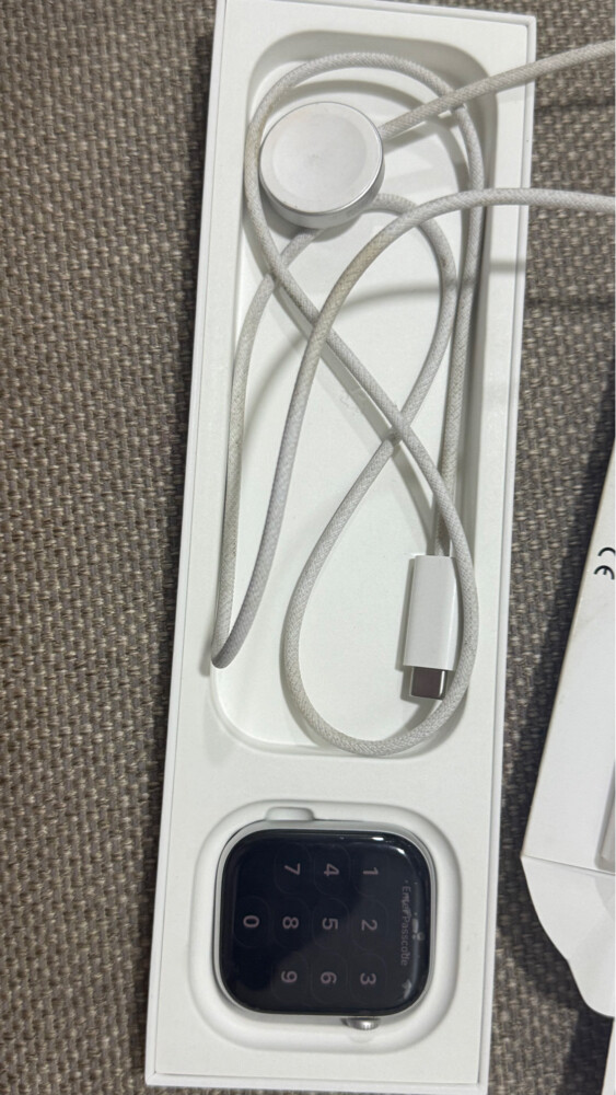 Apple watch series 11 GPS size46 mm - 6