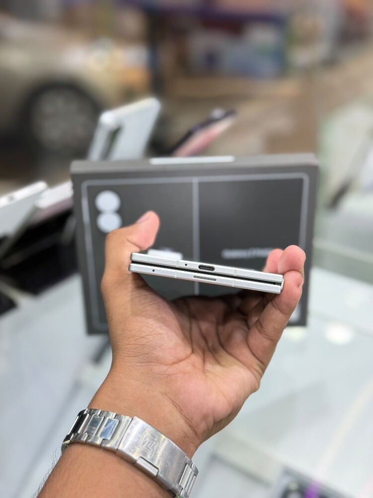 SAMSUNG GALAXY Z FOLD 8 512 CREAM - 4