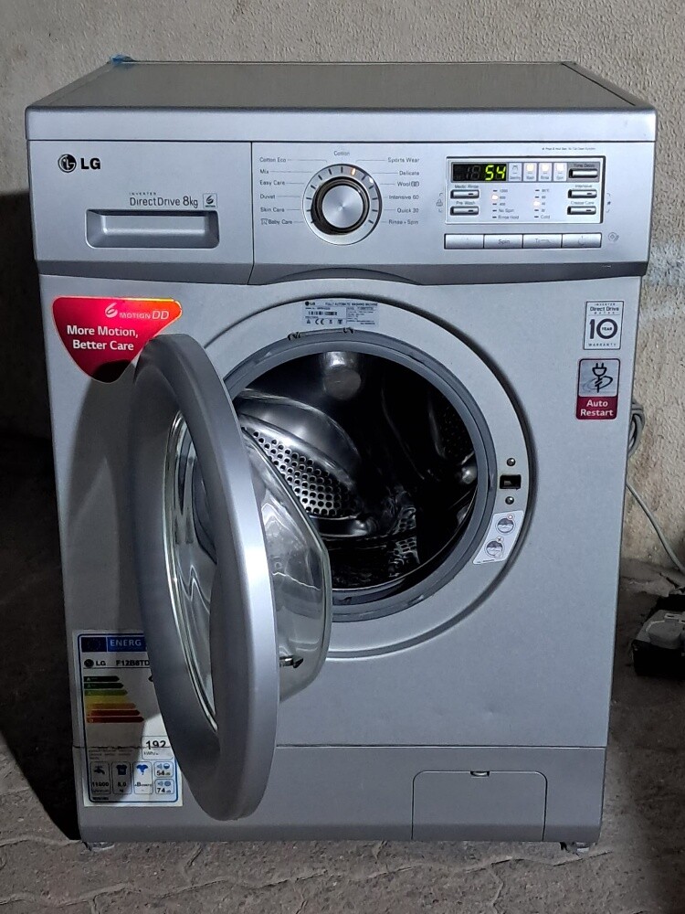 LG 8.KG WASHING MACHINE FOR SALE - 2