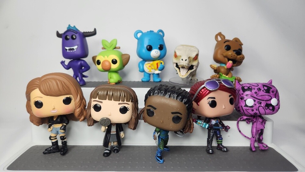 Funko Pops action figures - 4