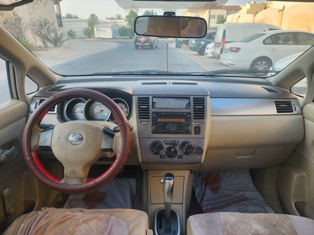 Nissan - 5