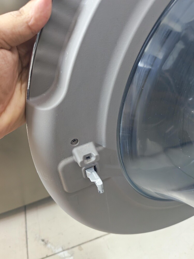 LG 8/5kg Washer Dryer For Sale - 8