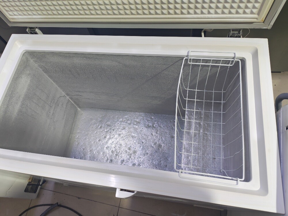 Sharp 400L Chest Freezer For Sale - 3