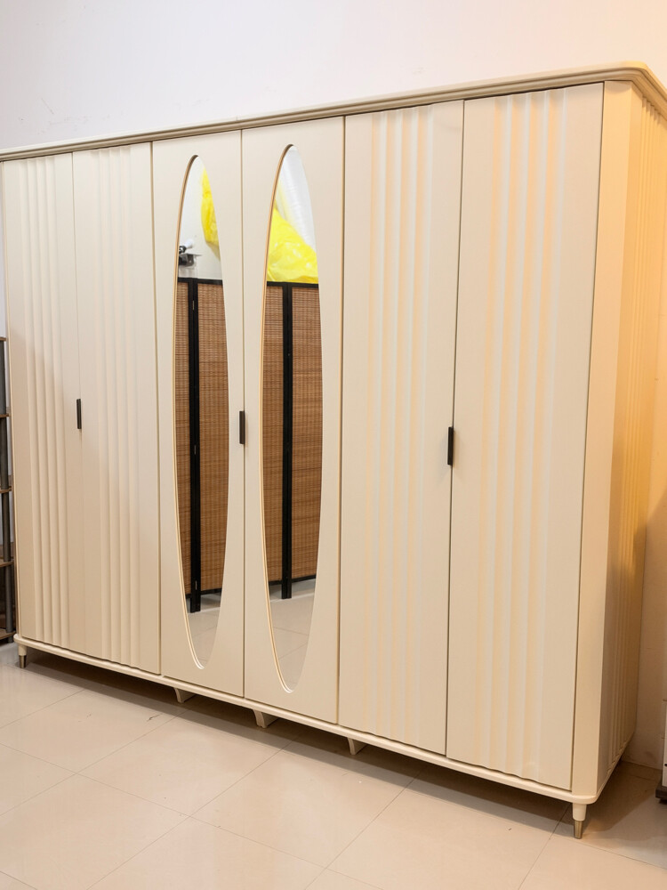 Urgent Sale MIDAS 6 door wardrobe - 3
