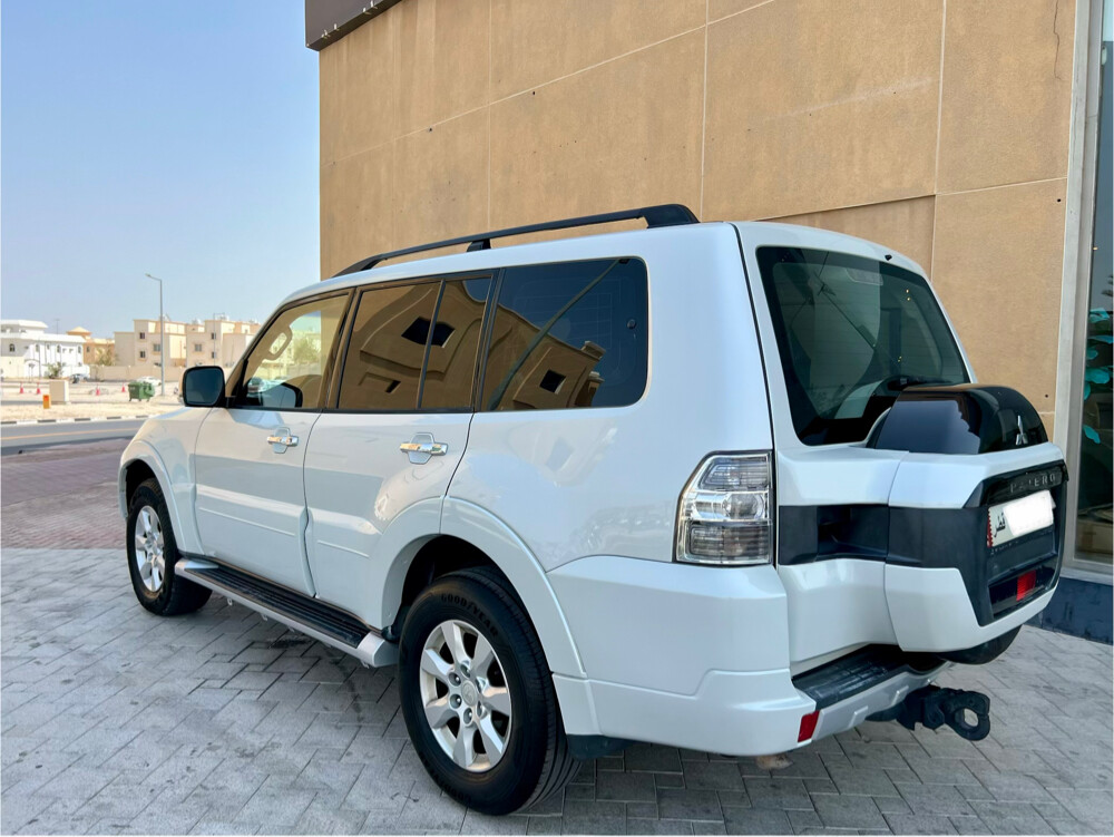 Mitsubishi Pajero 2016 GLS (V6) - 10
