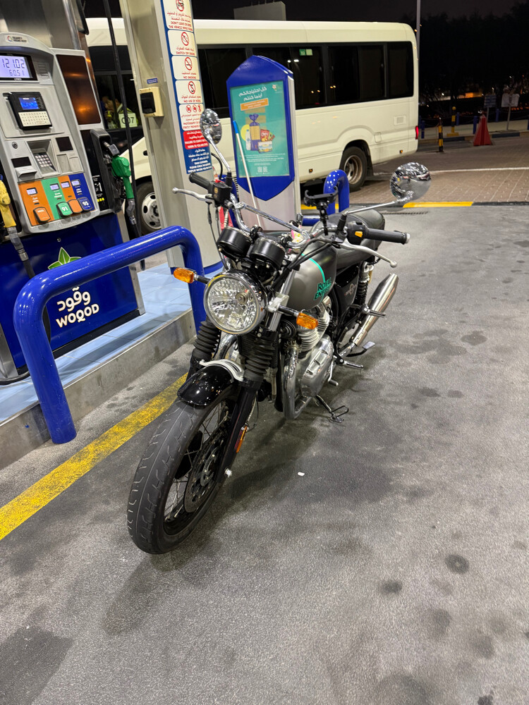Interceptor 650 - 4