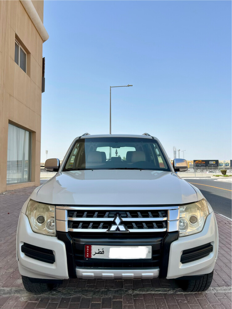 Mitsubishi Pajero 2016 GLS (V6) - 1