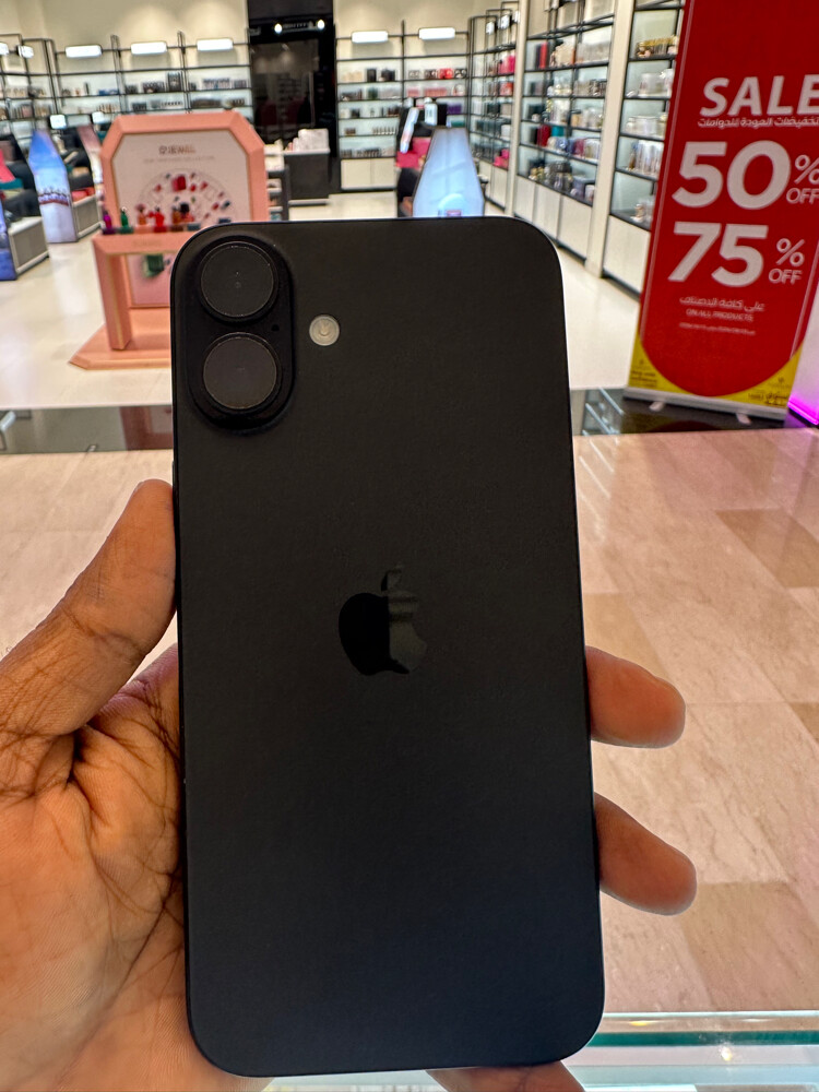 iPhone 16 plus 256 GB - 1