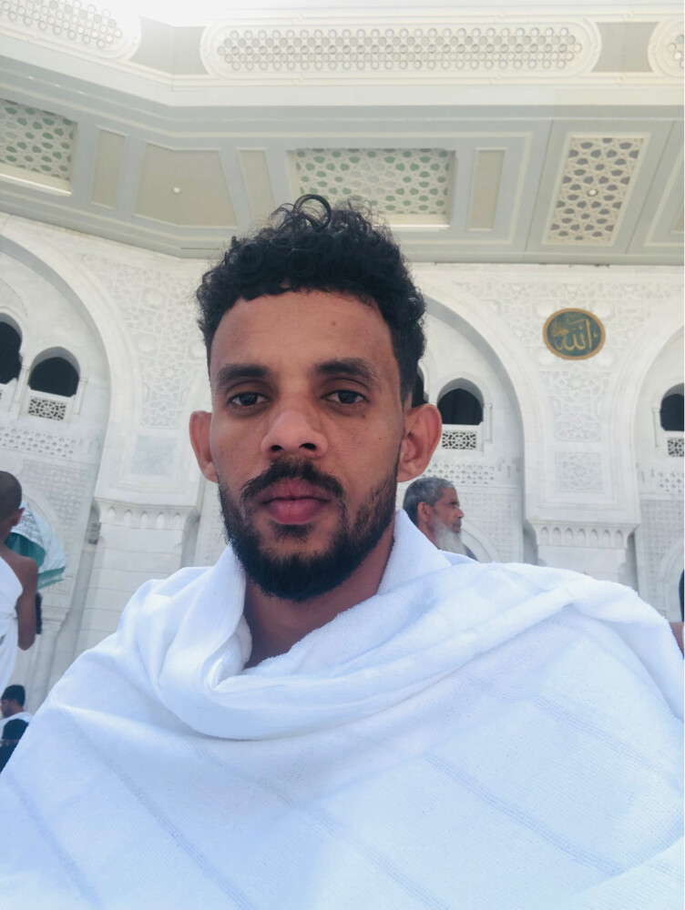 فني تركيب كاميرات مراقبه  - 2