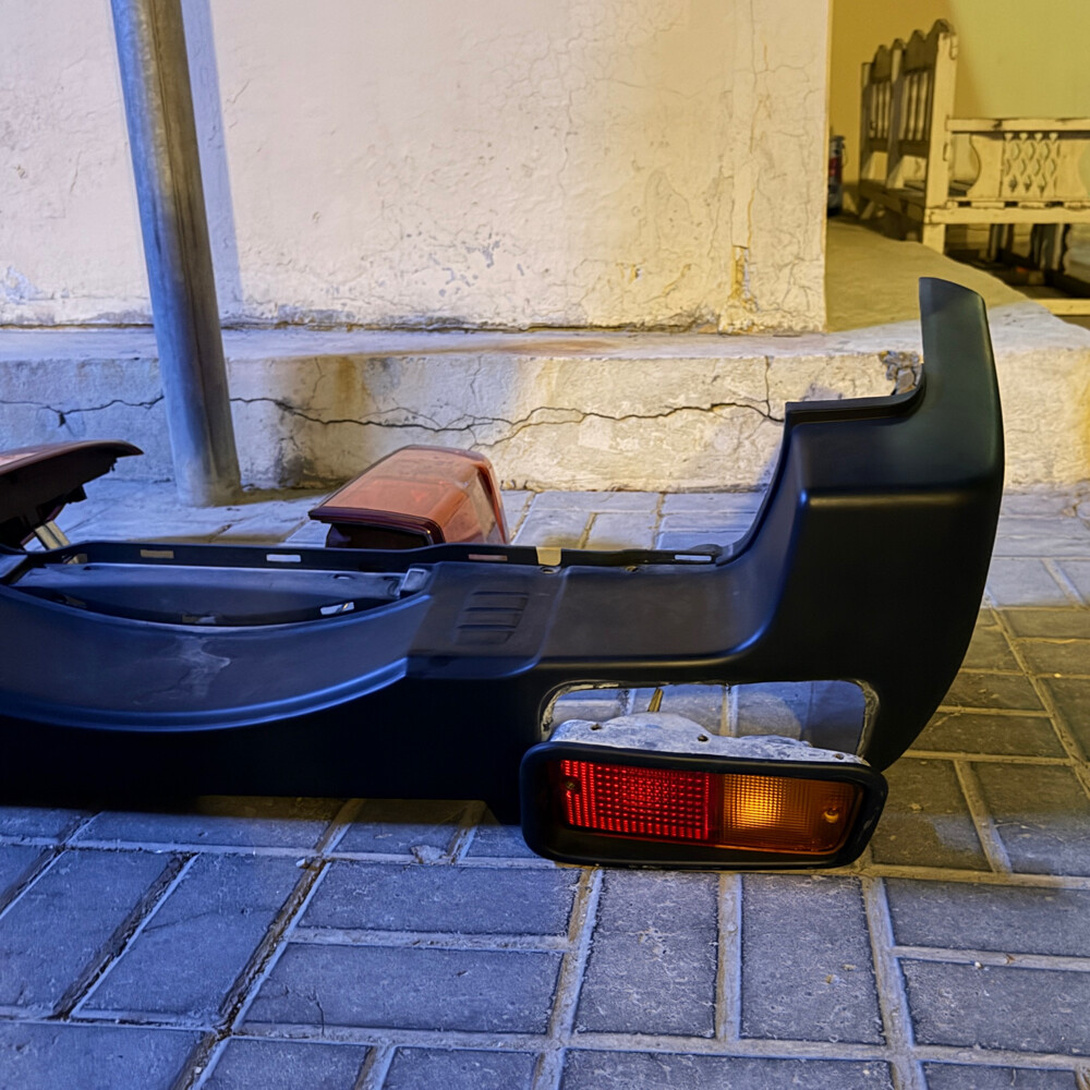 rear lights nissan patrol - 4