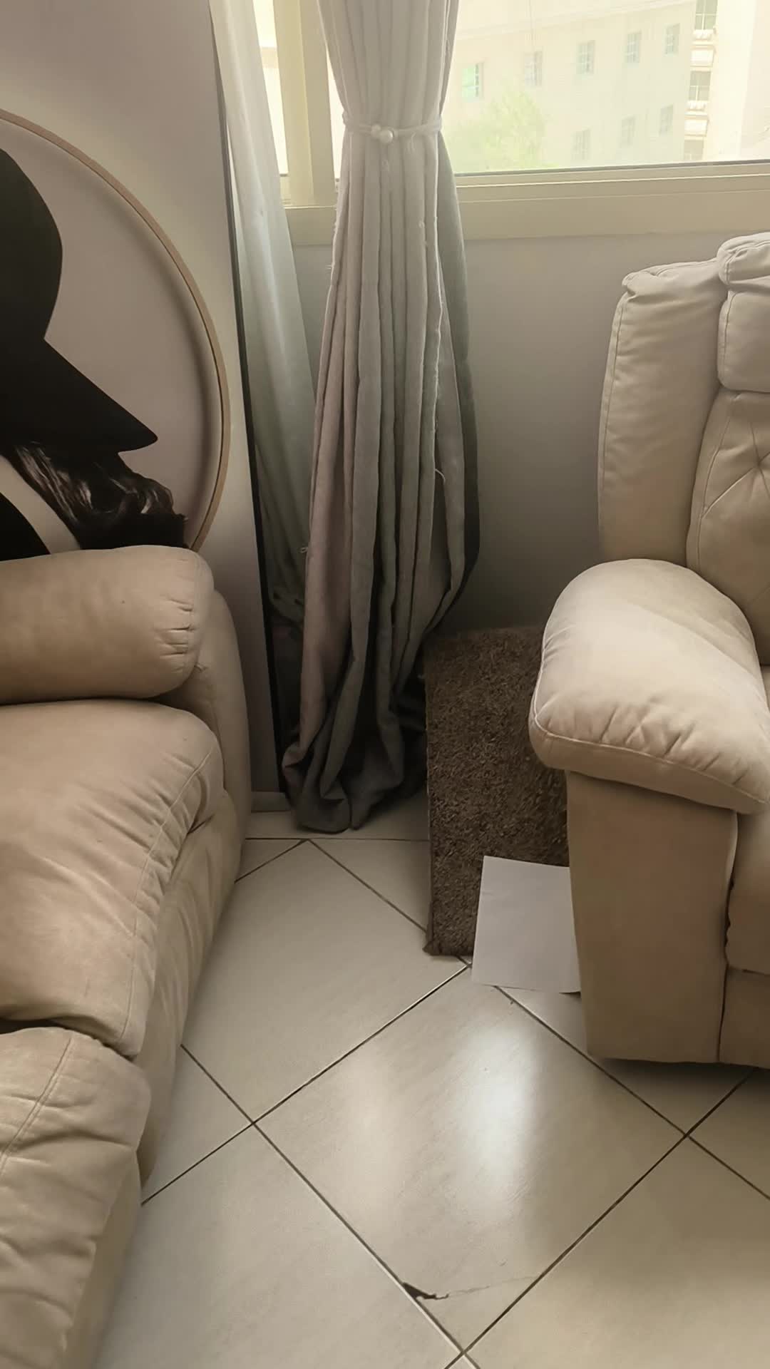2x Electric Reclining Sofas - 4