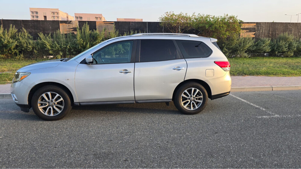 Nissan pathfinder 2013 - 4