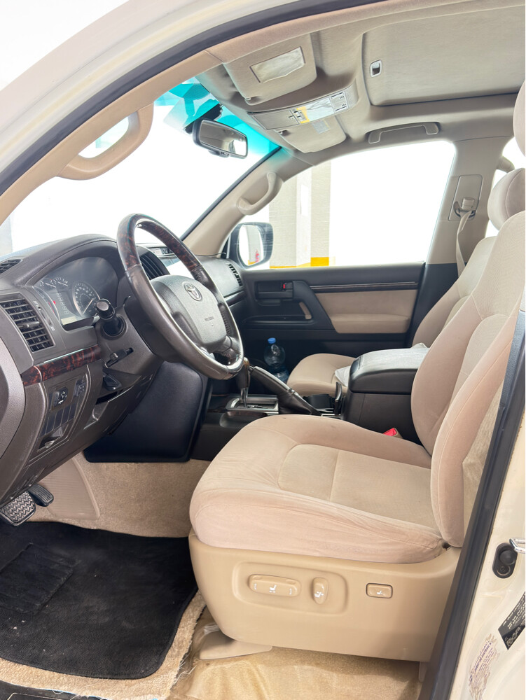 LAND CRUISER 2011 model - 6