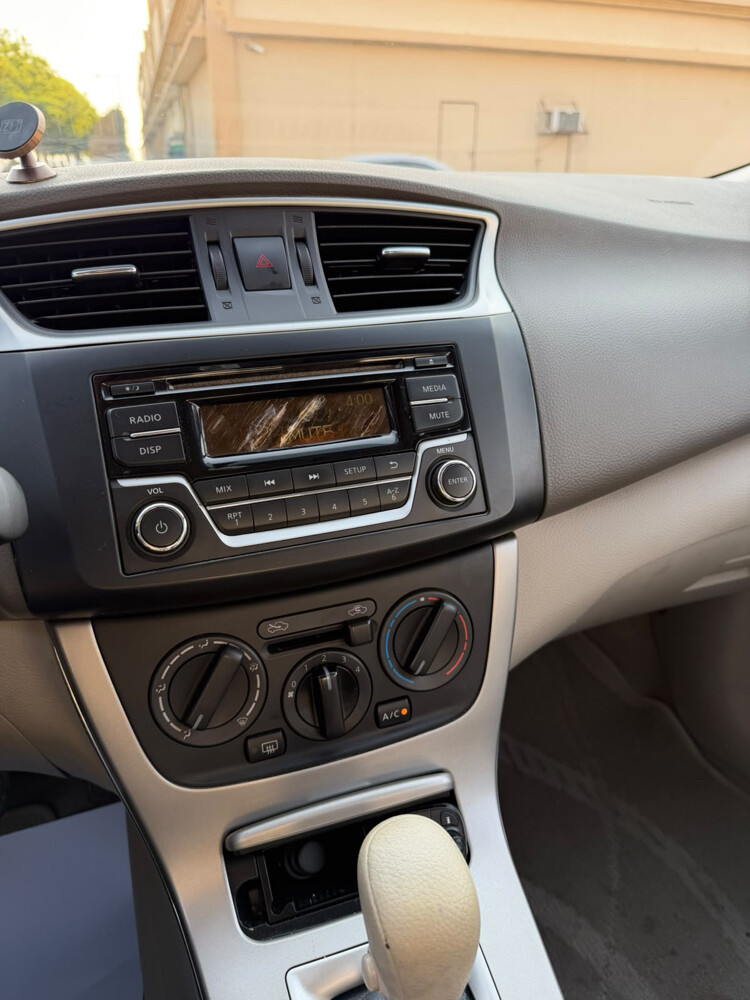 Nissan Sentra 2016 1.6L - 6