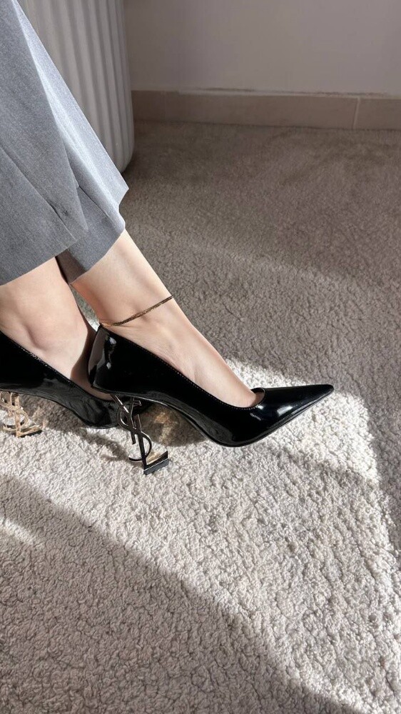 Saint Laurent Opyum Pumps In Patent - 1