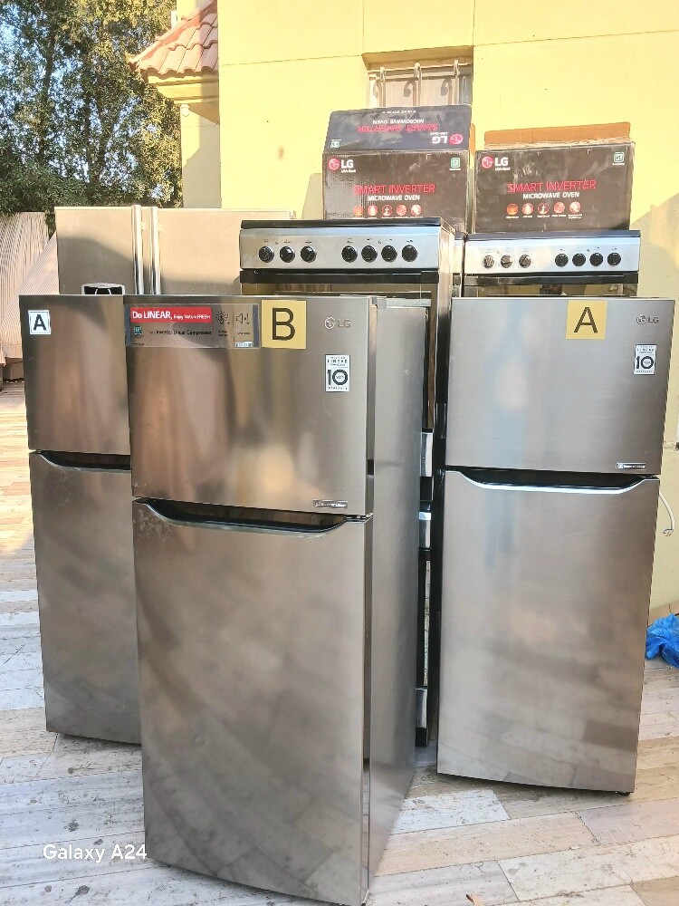 LG Refrigerator 260 liter. - 1