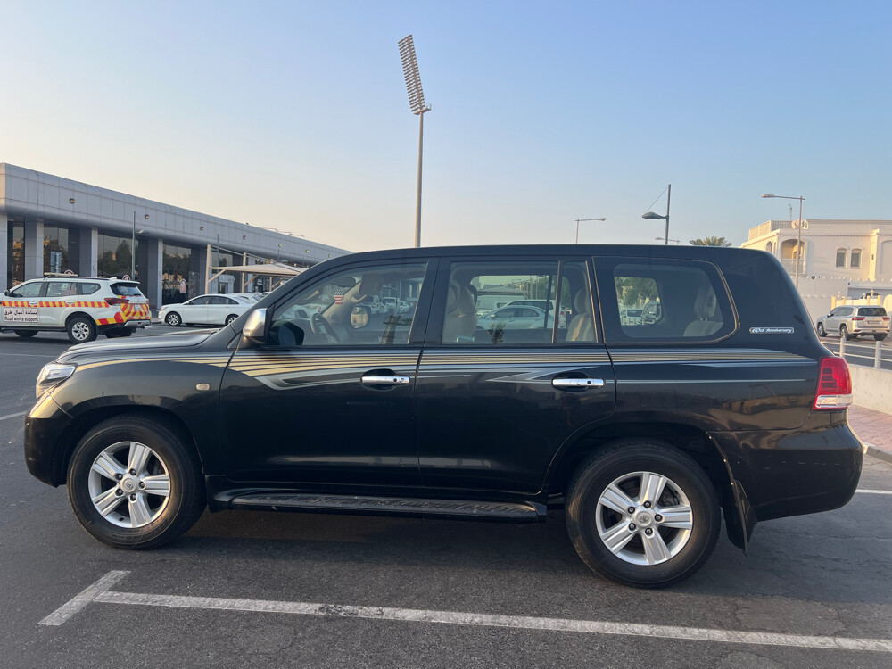 Toyota Land Cruiser VXR 2009 V8 4.7 - 5
