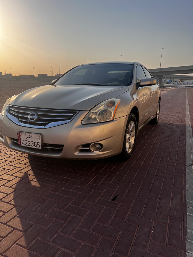 for sale Nissan Al tima clean - 1