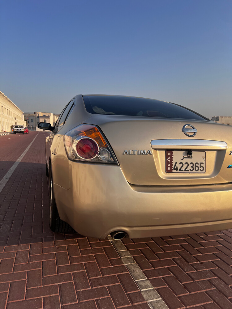 for sale Nissan Al tima clean - 6